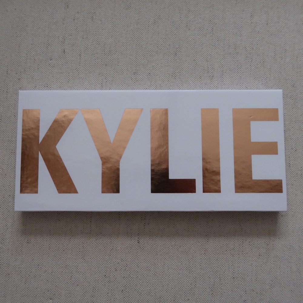 Kylie Cosmetics Royal Peach Palette